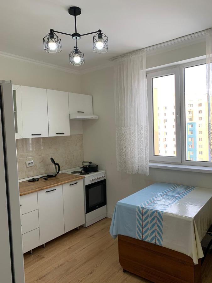 Apartment In Alma-Ata Exteriör bild